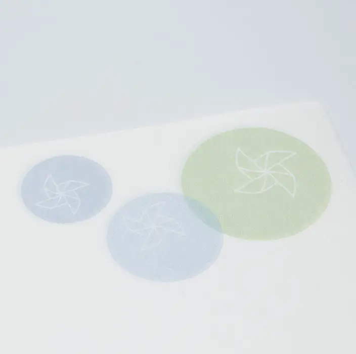 風車寒色アップ