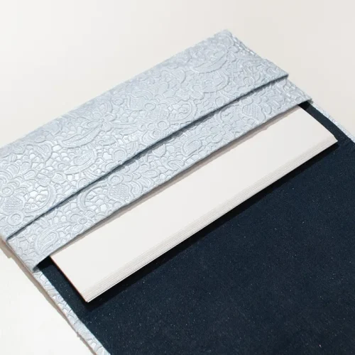 パピエ_ブルーアップ