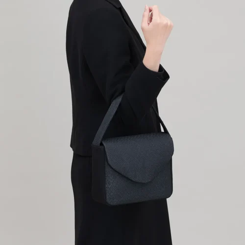 ハンドバッグ　黒