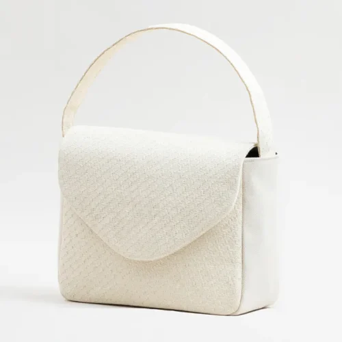 ハンドバッグ　白