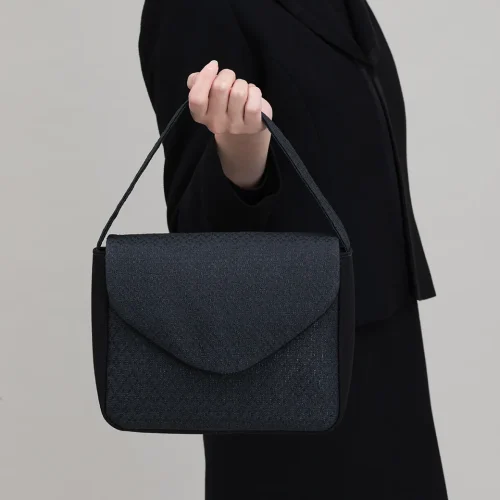 ハンドバッグ　黒