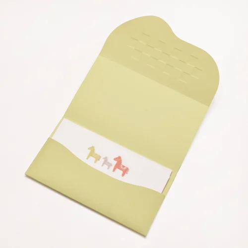 ICHIMA_幸せを運ぶ馬_開き