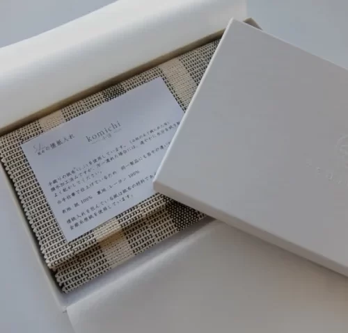 箱入り